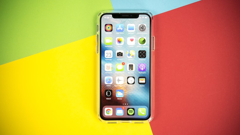 iPhone X: Spigen Liquid Crystal