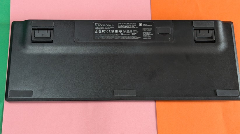 Razer Blackwidow V4 Low-Profile Hyperspeed - Bilder 