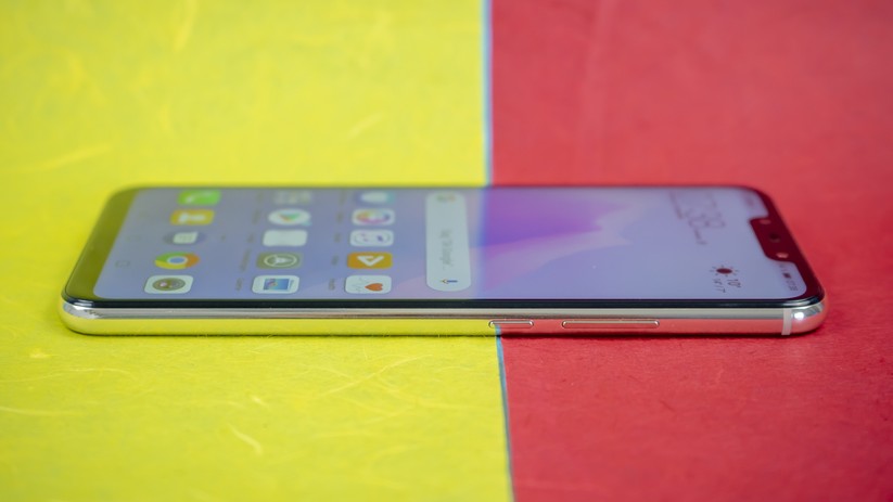 Seitlich angebrachte Tasten des Mate 20 Lite