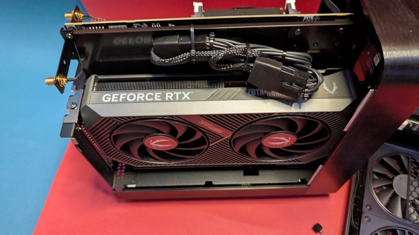 Zotac ZBox Magnus One – Bilderstrecke
