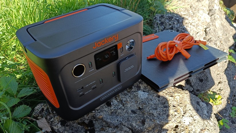 Jackery Explorer 300 Plus