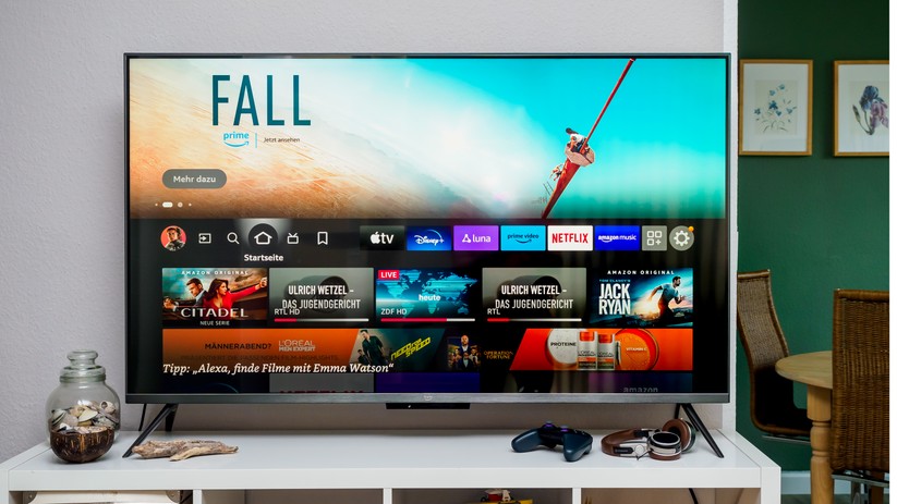 Amazon Fire TV Omni QLED 55 Zoll