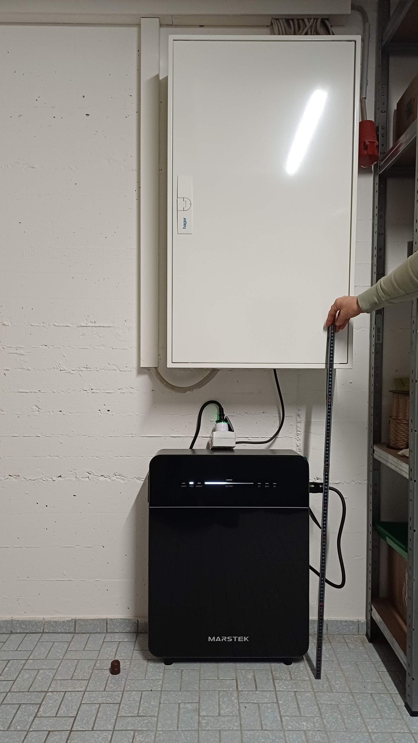 Mit einem Gewicht von 60 kg ist der Marstek Venus E 3.0 für den stationären Betrieb ausgelegt. 