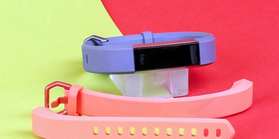 Fitbit Alta HR im Test: Schmaler Fitness-Tracker mit Pulsmesser