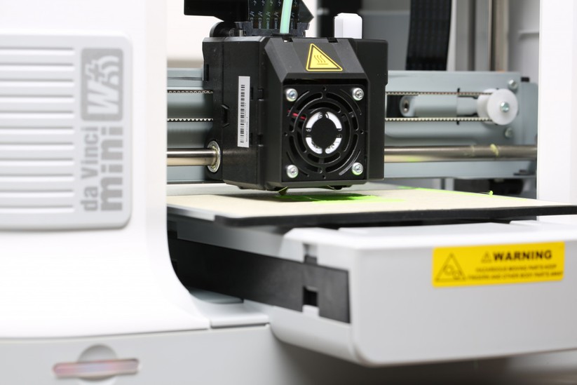 Bei einigen Herstellern, wie xyzprinting, besteht Filament-Zwang. Fremd-Filamente funktionieren nur mit Trickserei.