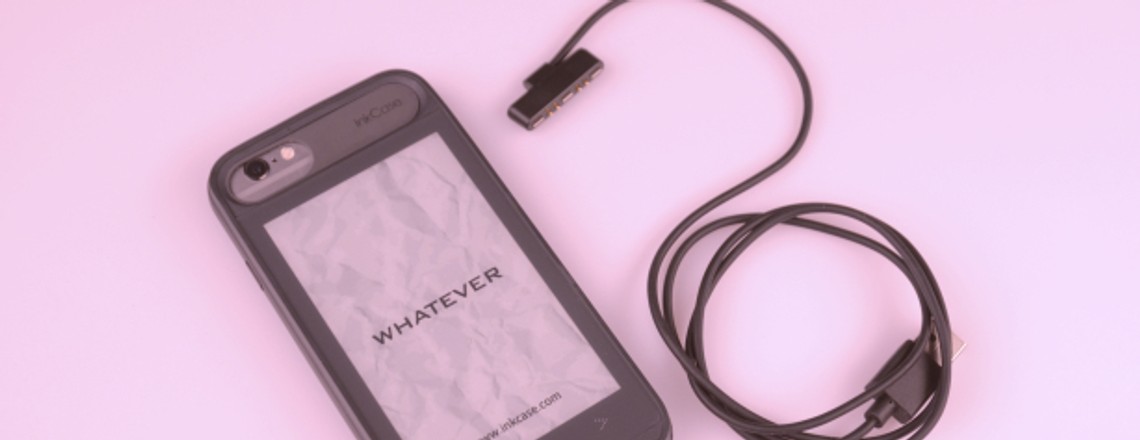 Inkcase i7 Oaxis: iPhone-Case mit E-Paper-Bildschirm
