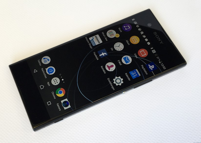 Das Design des Xperia XA1 hebt sich von der Masse ab.