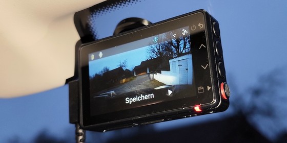 Garmin Dash Cam X210