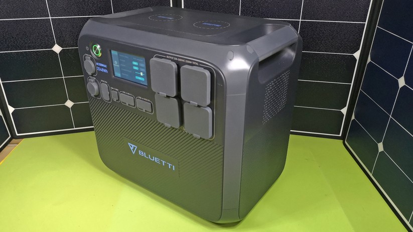 Die Bluetti Poweroak AC200Max sieht schick aus.