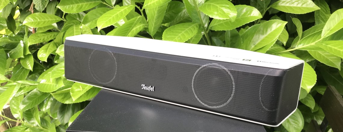 Die Teufel Cinebar One ist mit ihren 35 cm im Vergleich zu anderen Soundbars geradezu winzig.