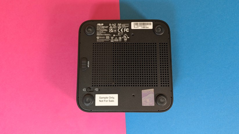 Asus Expert Center PN54 – Bilderstrecke