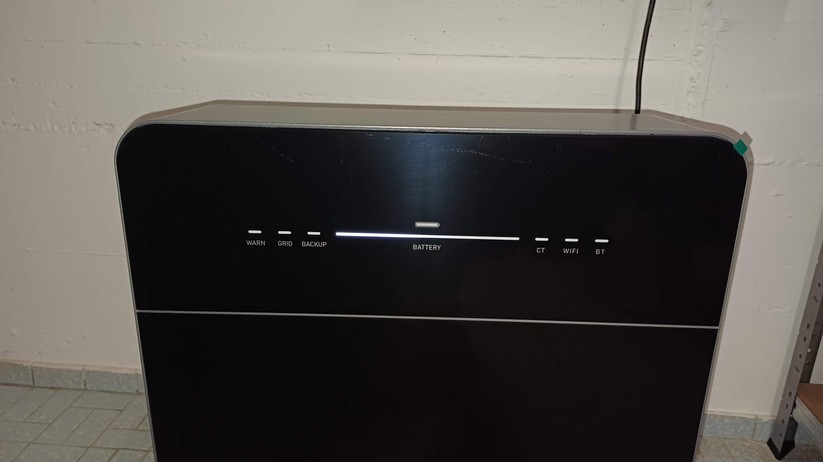 Marstek Venus E 3.0 im Test: Der AC-gekoppelte Stromspeicher mit 5,12 kWh und 2,5 kWh Leistung unterstützt eine dynamische Einspeisung mithilfe eines Smart Meters.