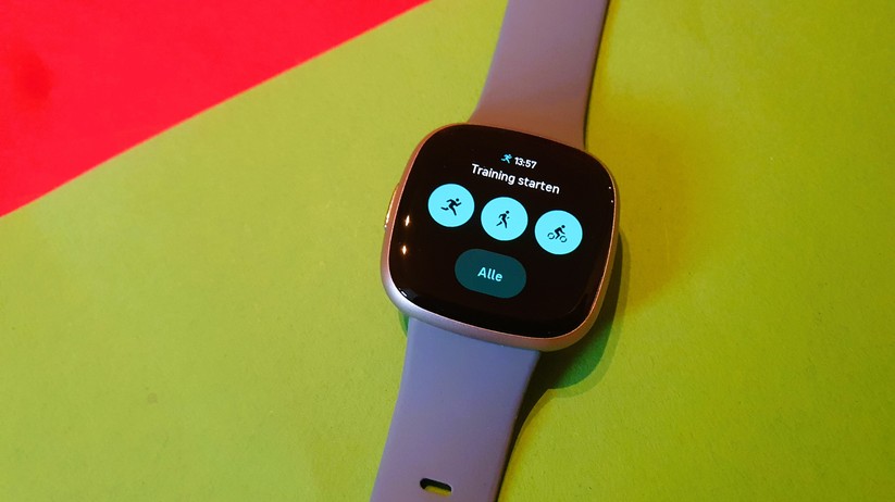 Fitbit Versa 4