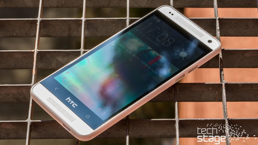 Um gegen die direkt einstrahlende Sonne anzukämpfen, hat das Display aber zu wenig Power.