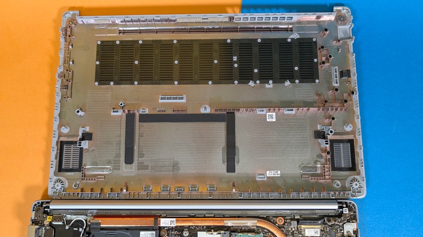 Asus Expert Book PM1 – Bilderstrecke