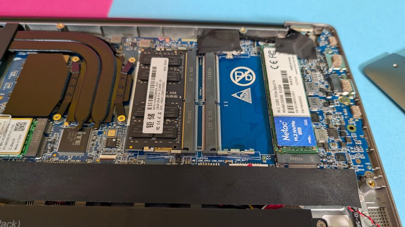 AOC AX16 Pro – Bilderstrecke