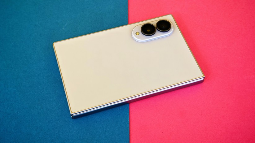 Samsung Galaxy Z Fold 8