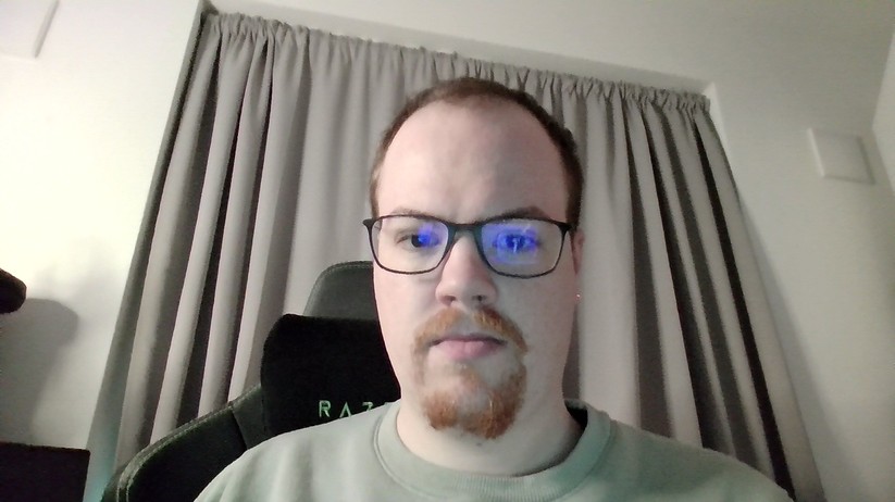 Asus Expert Book PM1 – Bilderstrecke