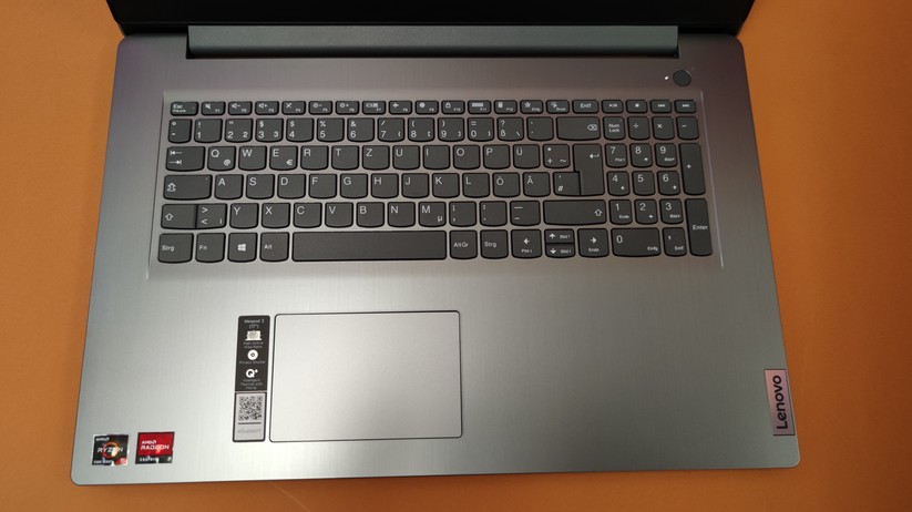 Lenovo IdeaPad 3 17ALC6