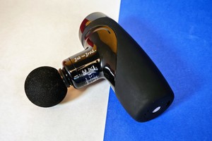 Massagepistole Bob and Brad M7 Plus im Test: handlich, günstig & mit Wärme
