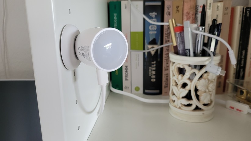 Sonoff-Präsenzmelder SNZB-06P: Dank magnetischer Halterung flexibel positionierbar.