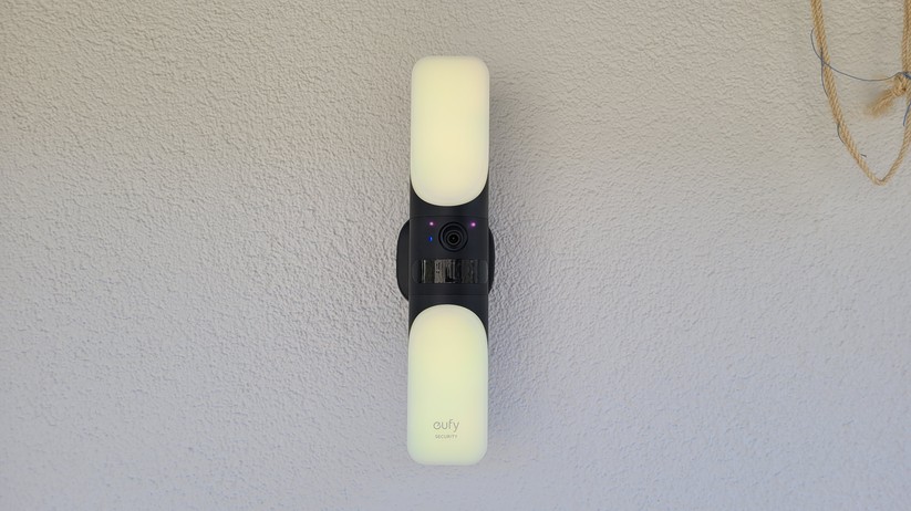 Eufy Wall Light Cam S100