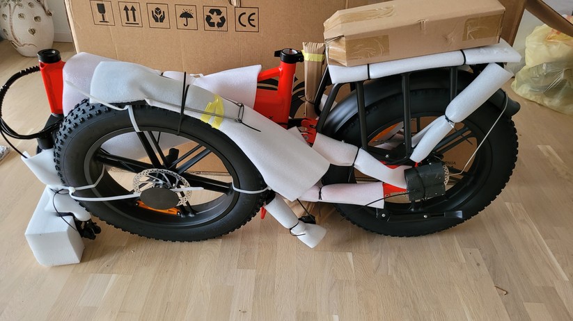  Faltbares E-Fatbike mit Doppelfederung und ergonomischer Sitzposition