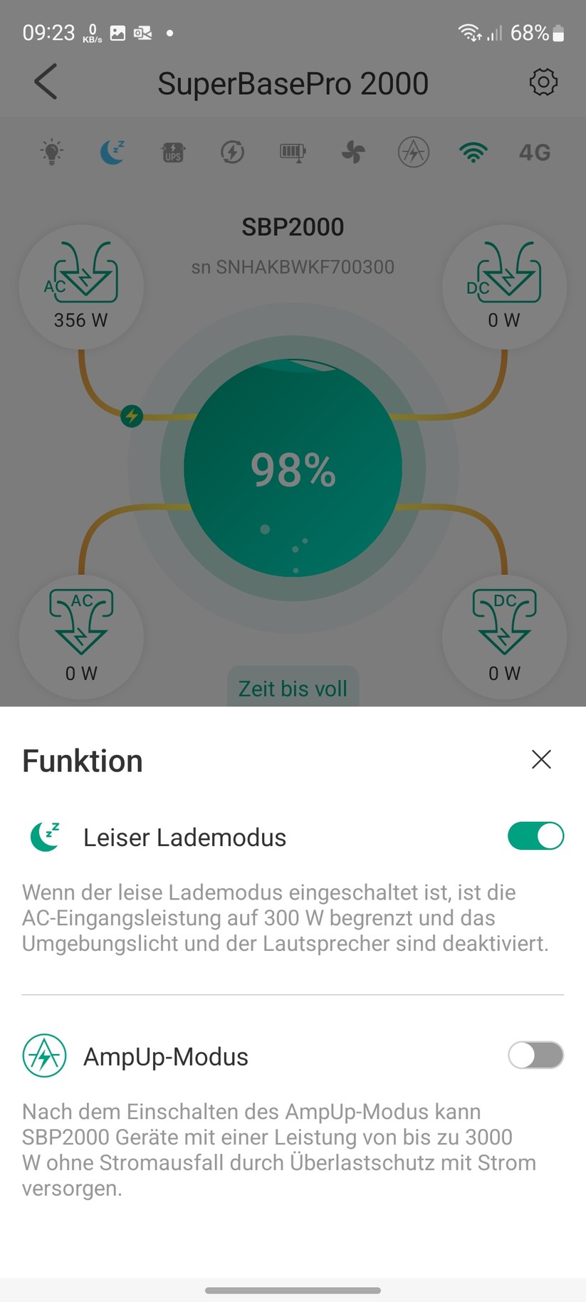 Zendure Superbase Pro: Unter Funktion können Anwender den AmpUp-Modus und den Leiser Lademodus mit einer maximalen Ladeleistung von 300 Watt aktivieren. Bei letzterem wird zusätzlich die Powerstation stumm geschaltet, es ertönen also keine Signale mehr, wenn Einstellungen geändert werden, und auch die LED-Beleuchtung ist dann ausgeschaltet. 