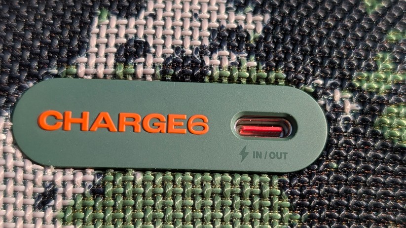 JBL Charge 6