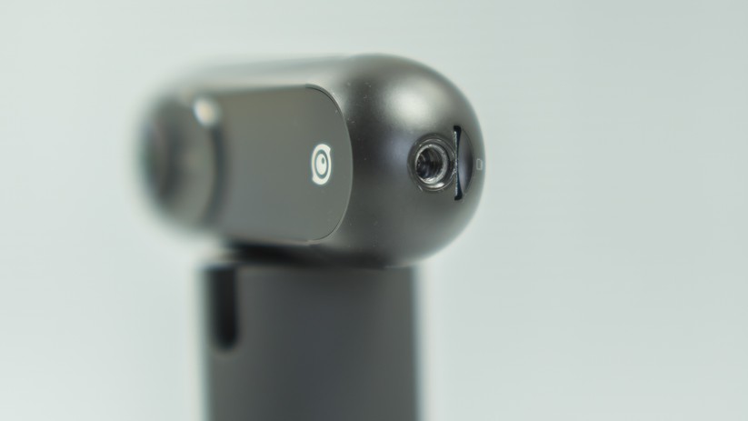 Die Insta360 ONE besitzt ein Stativgewinde mit 1/4 Zoll.