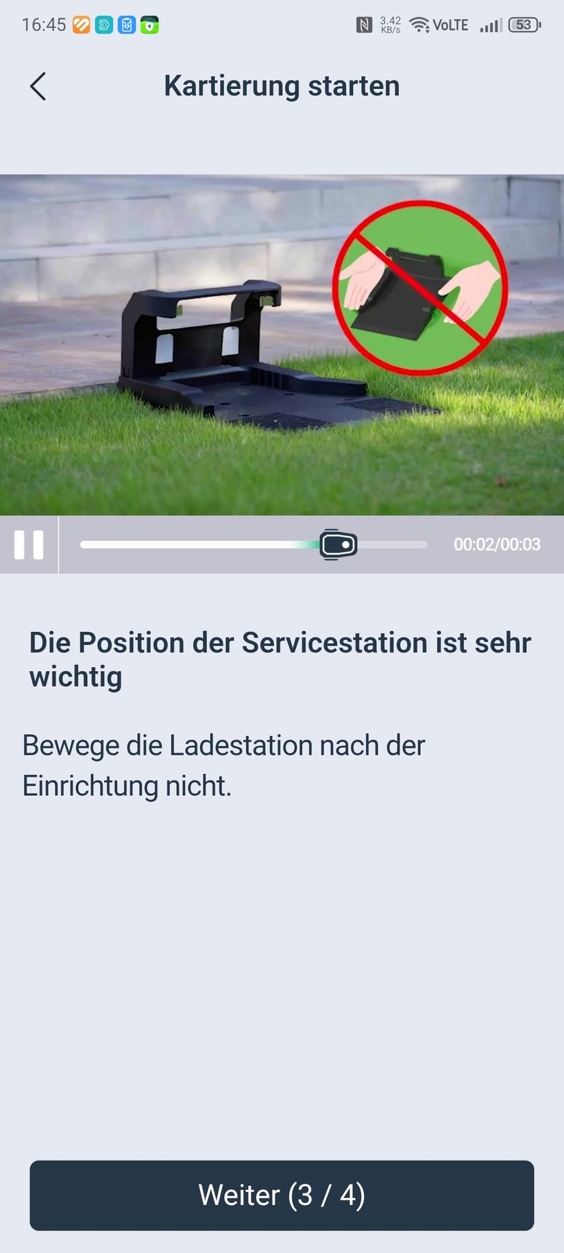 Der Ecovacs Goat A3000 LiDAR bietet eine automatische Kartierung, die allerdings nur funktioniert, wenn die Rasenfläche klar abgegrenzt ist. In unserem Test-Garten mit offenen Übergängen kartieren wir manuell. Die Methode liefert in jedem Fall die präziseren Ergebnisse.