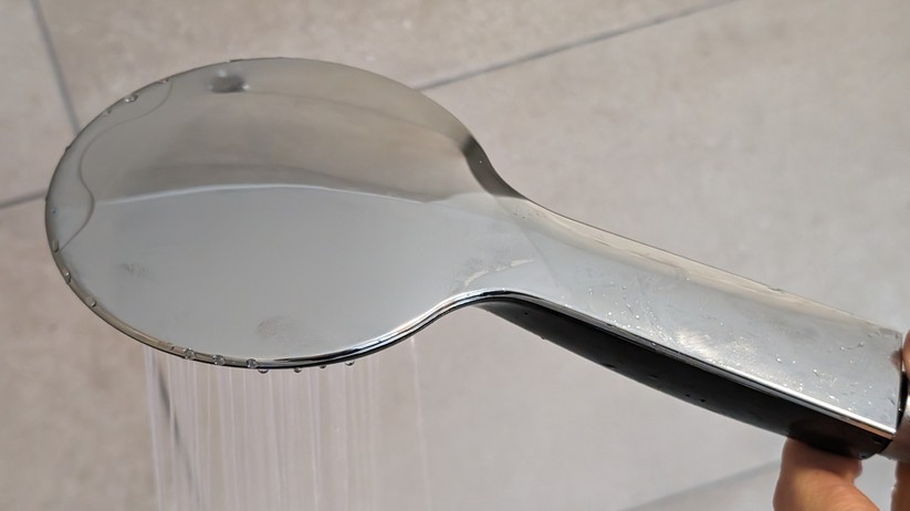 Duschkopf mit Temperaturanzeige