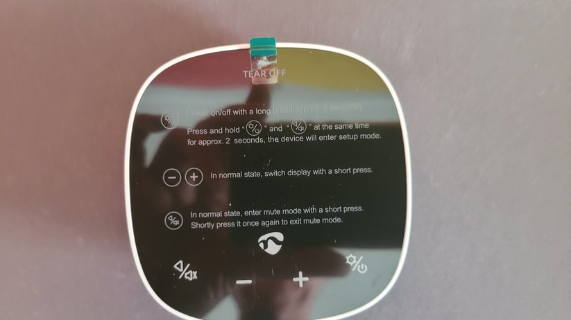 Nedis Smart Life Luftqualitätsmonitor ermittelt CO₂, Temperatur und Luftfeuchte. Außerdem ist das Gerät kompatibel zu Tuya und Home Assistant.