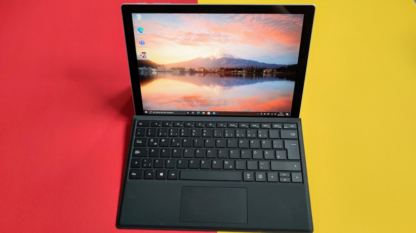 Microsoft Surface Pro 7+