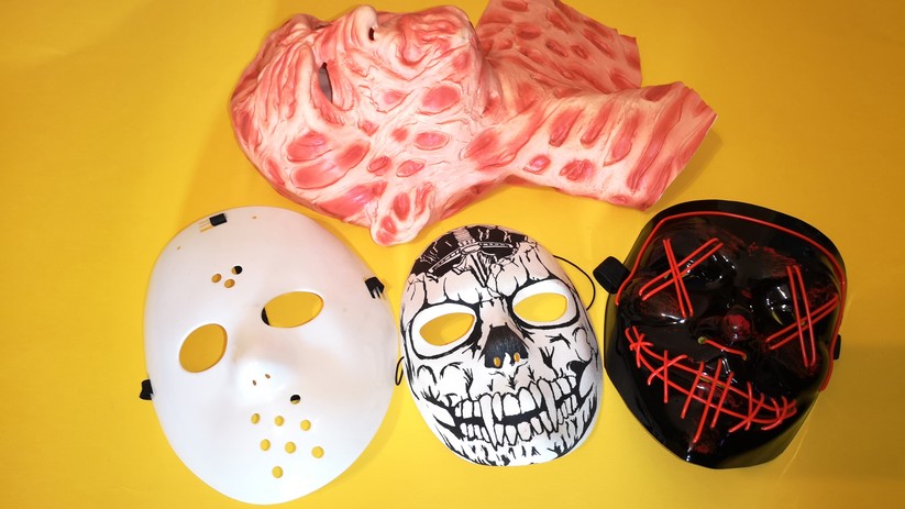 Gesichtsmasken aus Kunststoff oder Pappe sind deutlich angenehmer zu Tragen.