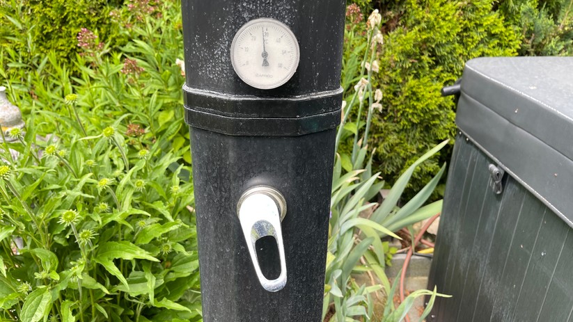 Mischbatterie und Temperaturanzeige