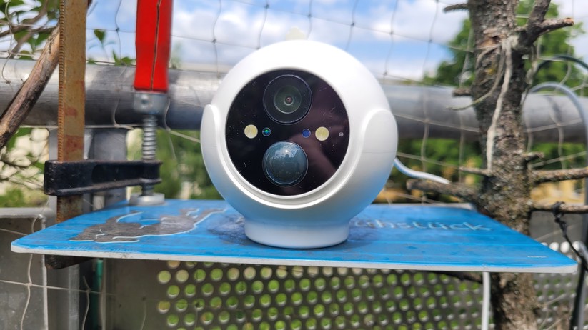 Switchbot Outdoor Spotlight Cam
