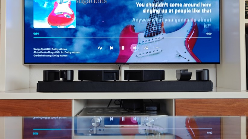 JBL Bar 1300MK2: 29 Lautsprecher, 2.470 Watt und abnehmbare Akku-Rears versprechen echtes 11.1.4-Kino-Feeling.