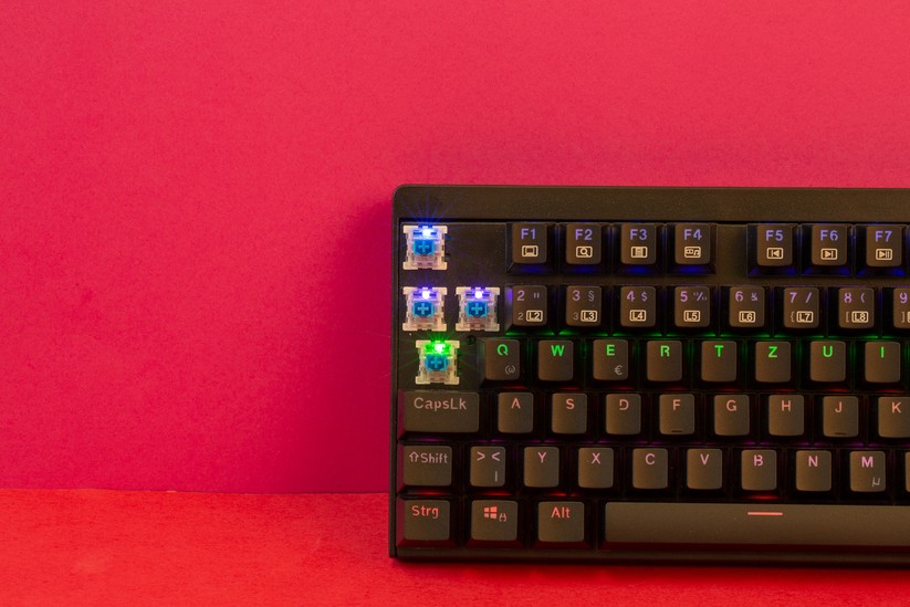 Die Aukey KM-G6 nutzt die Outemu Blue-Schalter von Gaote. 