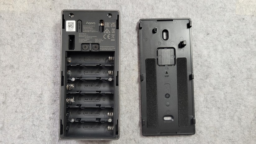 Aqara Smarte Video-Türklingel G4: Statt Batterien hätten wir uns einen austauschbaren Akku zur Stromversorgung gewünscht. 