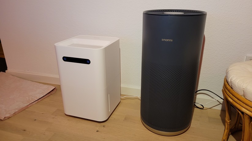 Der Smartmi Verdunstungsluftbefeuchter 3 im Größenvergleich zum Smartmi Luftreiniger 2.