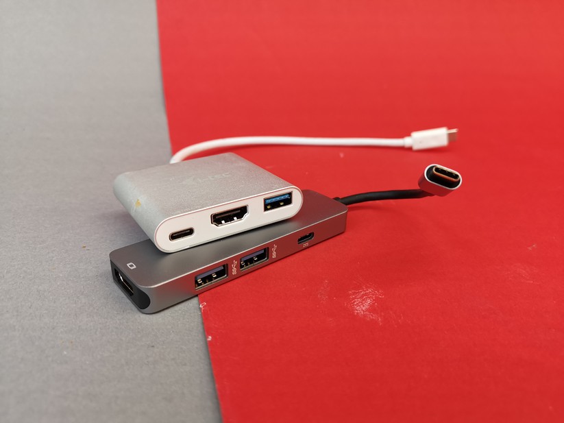 USB-C-Hubs bringen die gesparten Anschlüsse zurück ans Notebook. 