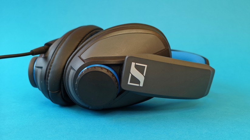 Der Lautstärke-Regler ist sehr gut platziert.