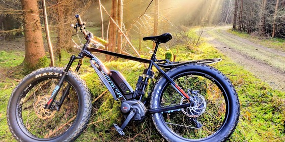 E-Bike mit Mittelmotor Aufmacher