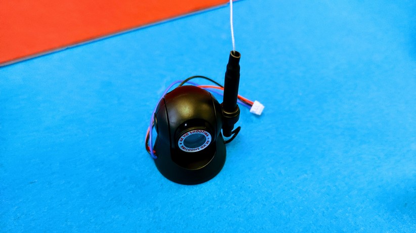 Ferngesteuerte Mini-FPV-Autos