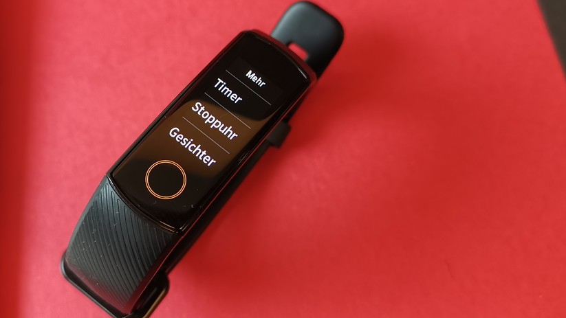 Das Honor Band 5 erbt die schlechte Übersetzung der Huawei-Tracker. 