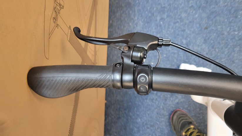 Honbike Uni 4: Lieferumfang und Aufbau