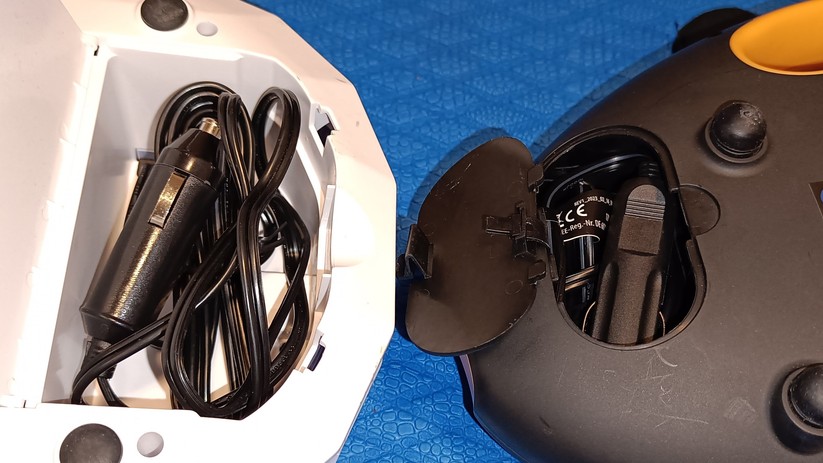 Die Akkus werden per Netzteil, USB oder per 12-Volt-Anschluss geladen.
