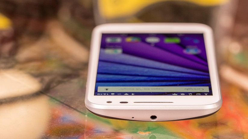 Blickwinkel top, Kontrast und Farben gut, Pixeldichte so-la-la: Das Display kann sich durchaus sehen lassen. Für die knapp 300 Euro, die Motorola für das Moto G mit 16 GByte Speicher aufruft, hätte es aber auch ruhig ein Full-HD-Panel sein dürfen.