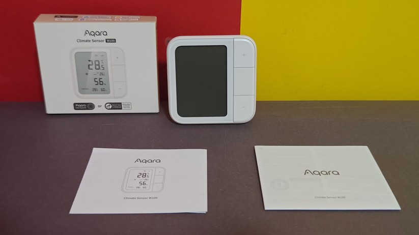 Mit dem Aqara Climate Sensor W100 kann man das Thermostat W500 steuern. Auch ist die Koppelung eines externen Temperatursensors möglich. Und mit den frei programmierbaren Tasten kann man den W100 auch als Schalter verwenden.
